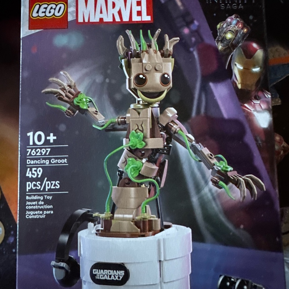 LEGO Marvel Guardians Groot Building Set - Brown and Green